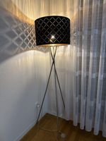 Stehlampe schwarz/silber  guter Zustand
