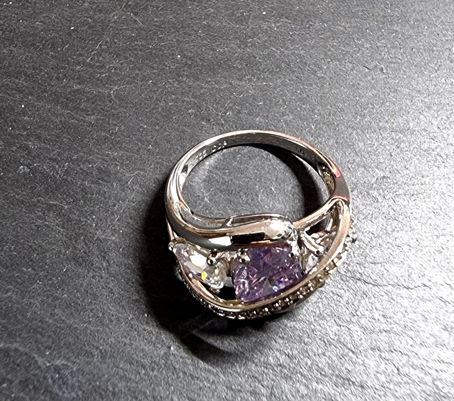 Anelli: Bague argent 925 Améthyste et zircons – Nuovo e nell'imballaggio originale da Veyrier venduto da Leilazizou 3