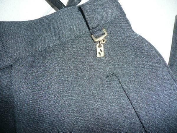 C&A Pantaloni: NEUE Hose mit Elastbund in anthrazit – Nuovo (secondo la descrizione) da Baar venduto da negombo 1