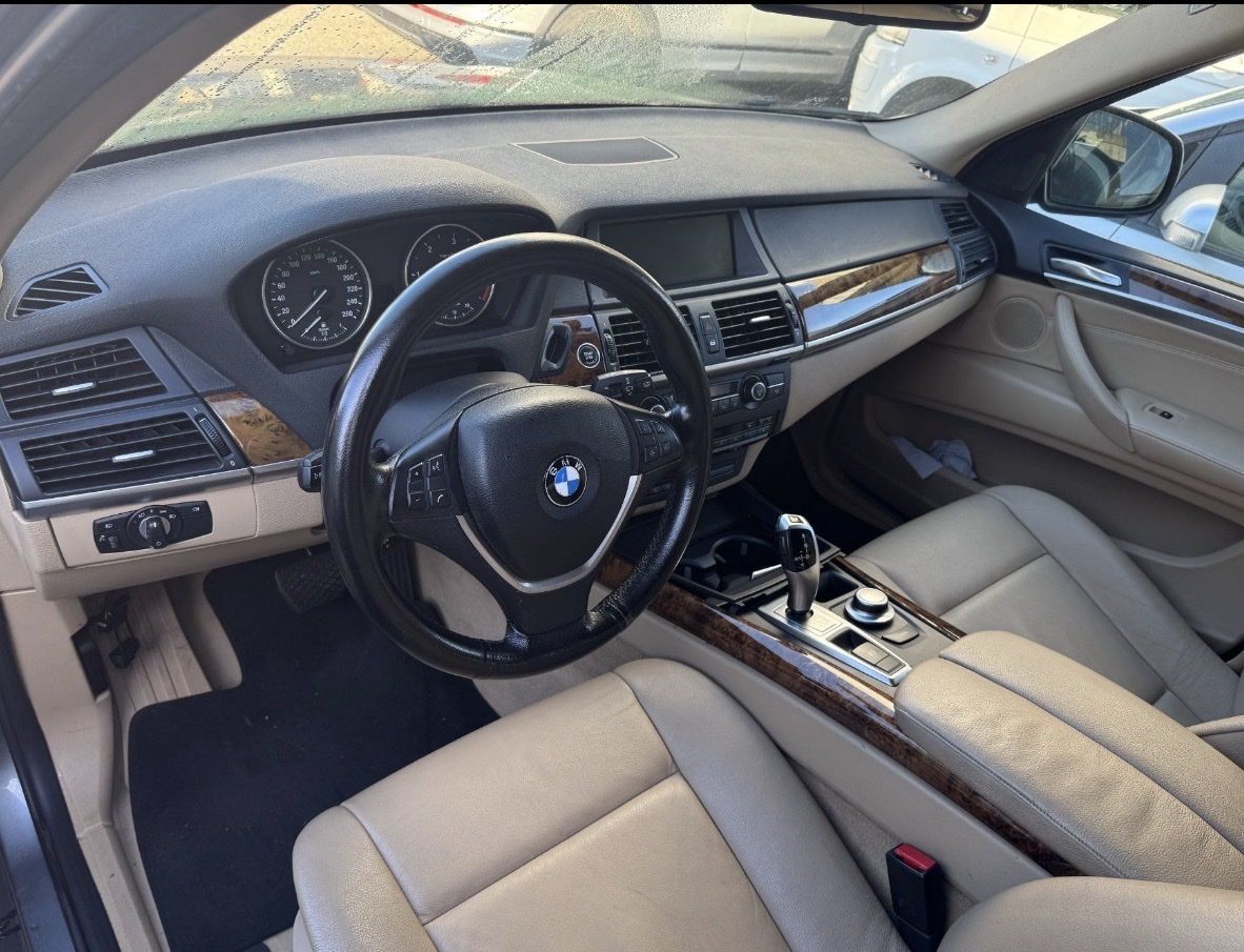 BMW Automobili: Bmw x5 3,0d 7 platzer – Usato da Dübendorf venduto da Jiimmy24 5
