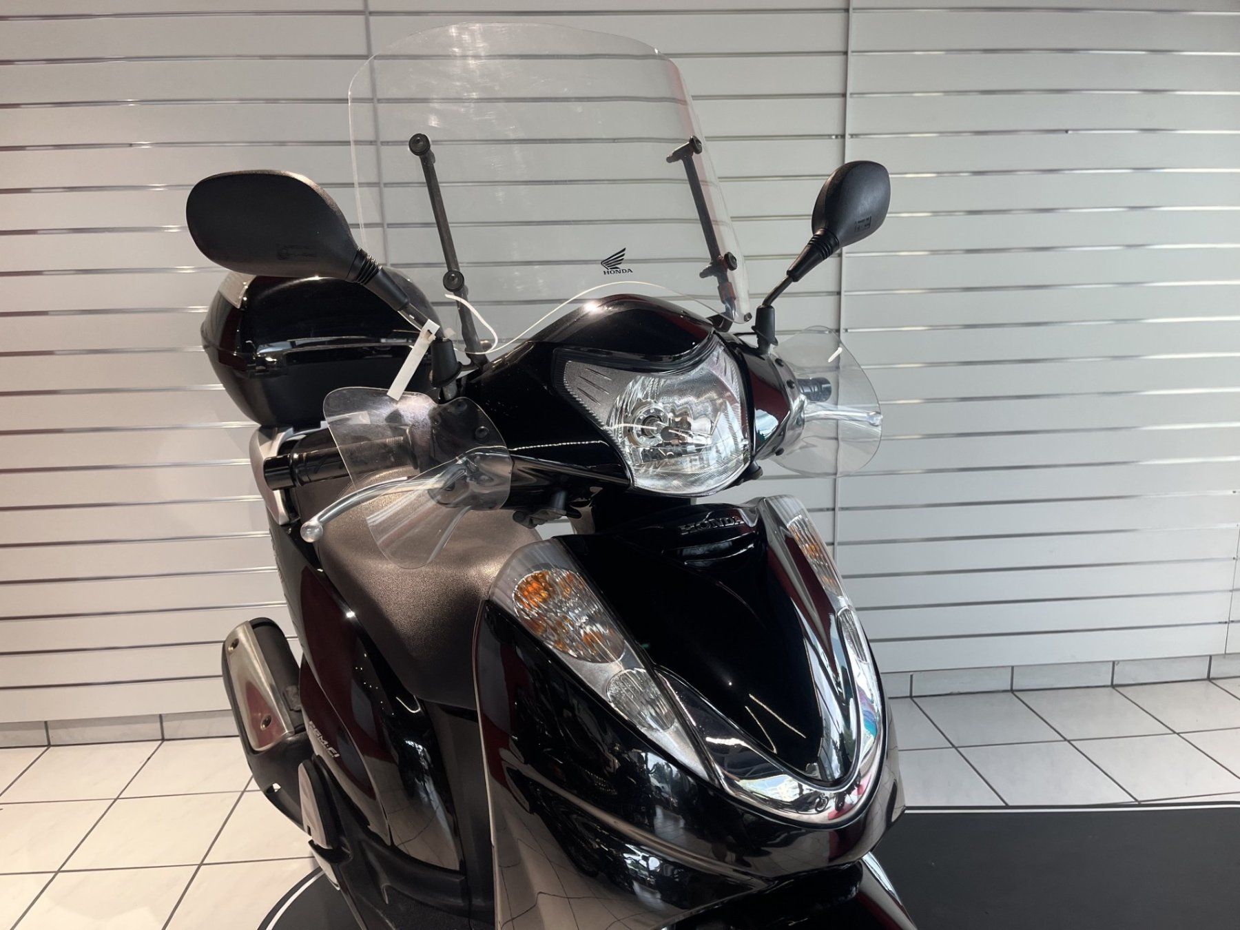 Honda Scooters: HONDA SH300A - ABS – Gebraucht aus Bremgarten AG von AGB11 2