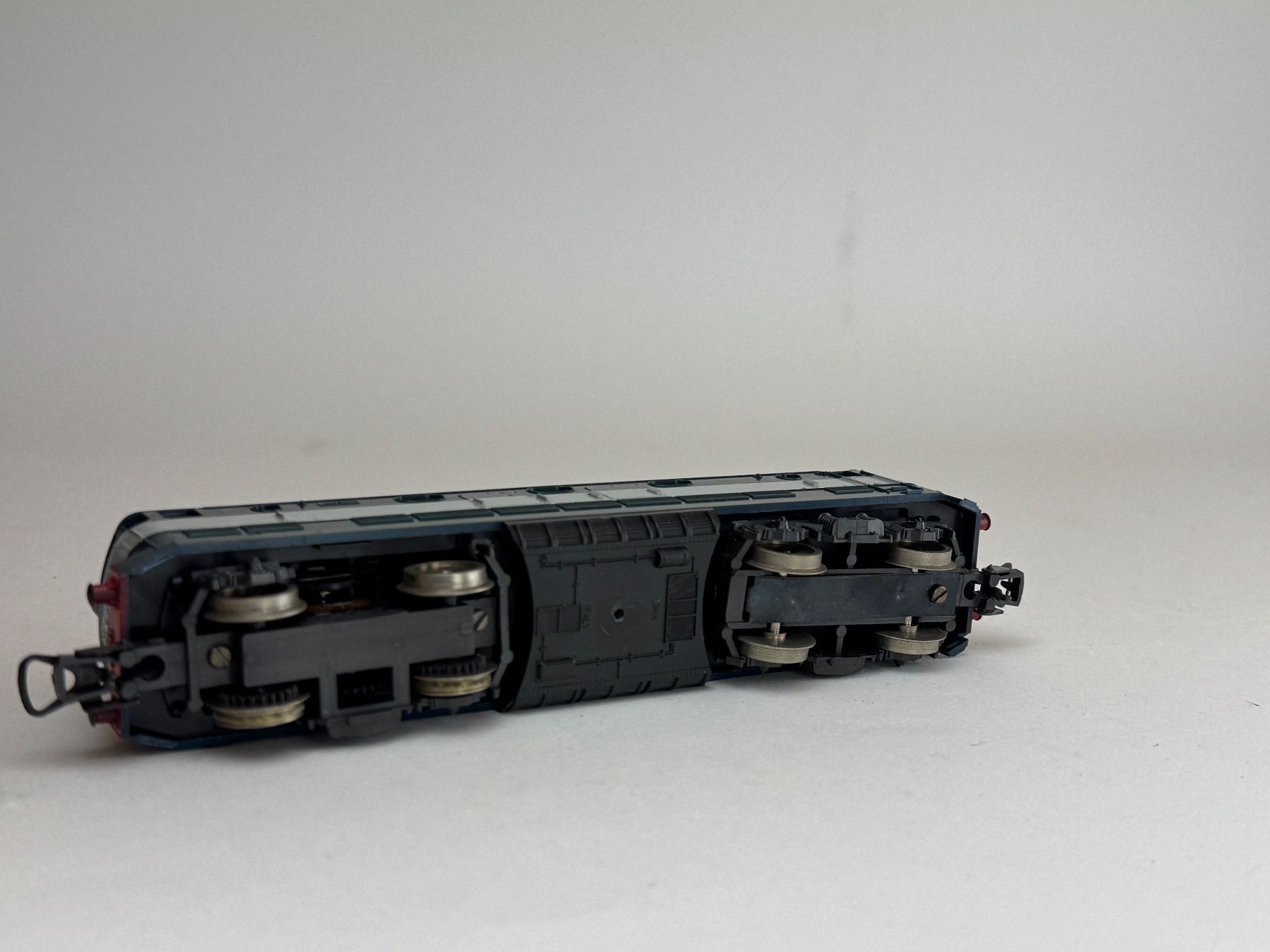 Lima Modellini di ferrovie: HR- Lima Elektrolok als Ersatzteilspender – Usato da Elm venduto da Wikmtz 3