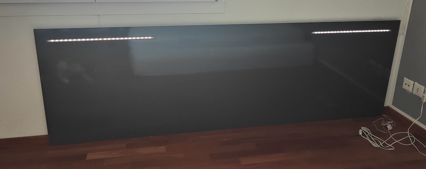 Letti: LED-Bettkopfteil | Hochglanz Anthrazit | 250 cm breit – Usato da Morschach venduto da ClKi04 5
