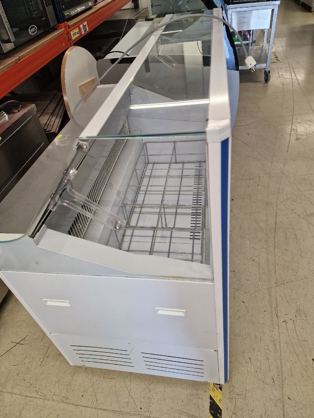 Elettrodomestici da cucina: Gelateria TK vitrine – Usato da Niederwangen BE venduto da HasGastrobedarf 3