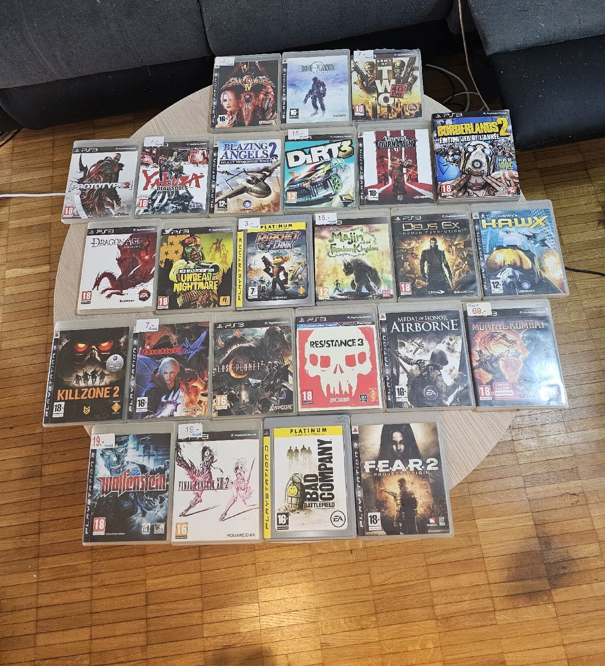 Sony Konsolen: Pack PS3 + 2 manettes + 25 jeux – Gebraucht aus Renens VD von Cassandra-95 1