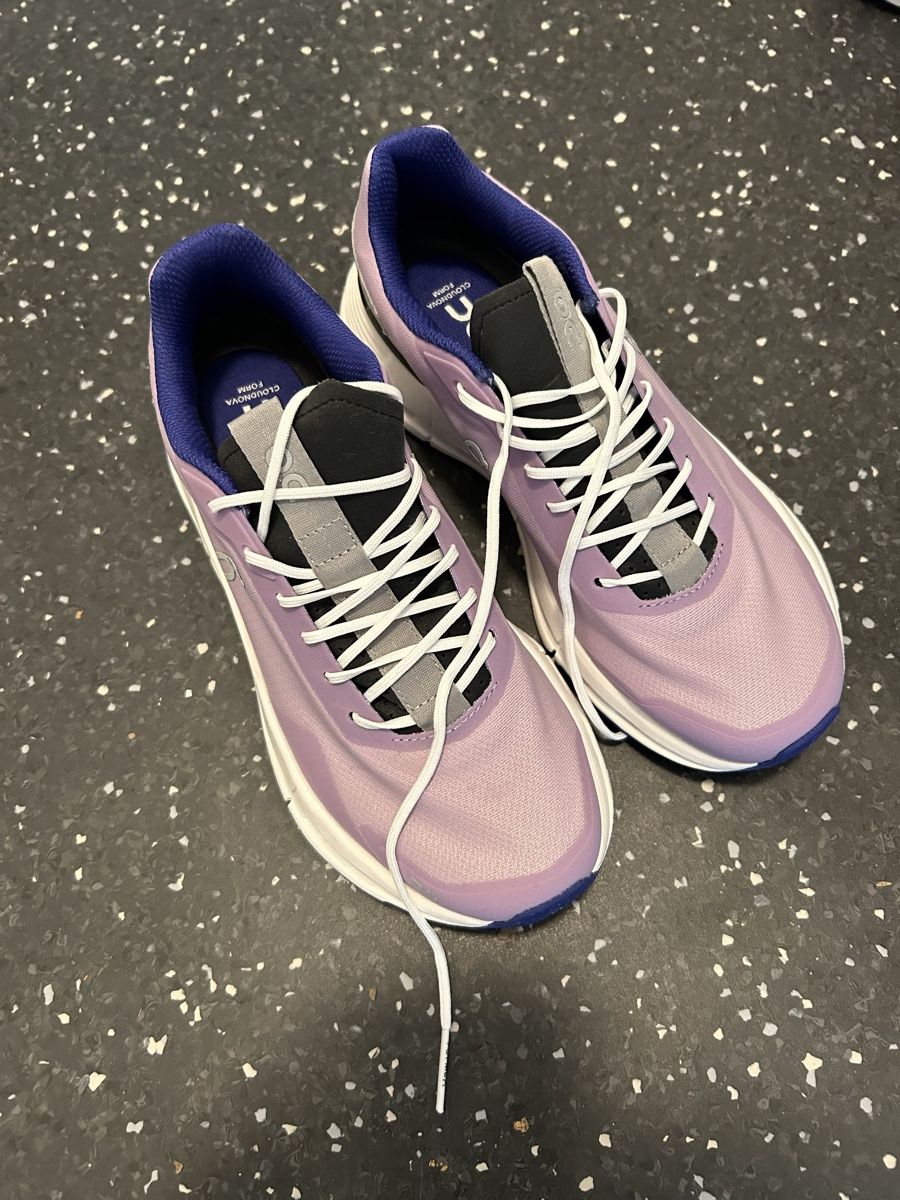 Scarpe da donna: On Cloudnova – Nuovo (secondo la descrizione) da Zürich venduto da Manonard 1