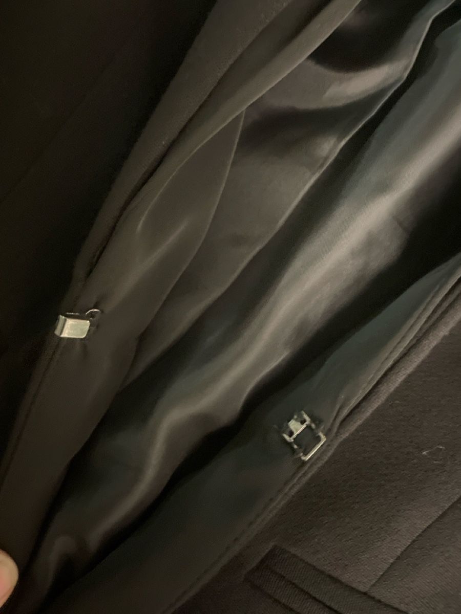H&M Giacche: Neuer Schwarzer H&M Blazer Gr. 34 elegant tailliert – Nuovo (secondo la descrizione) da Obergerlafingen venduto da cabo4 2