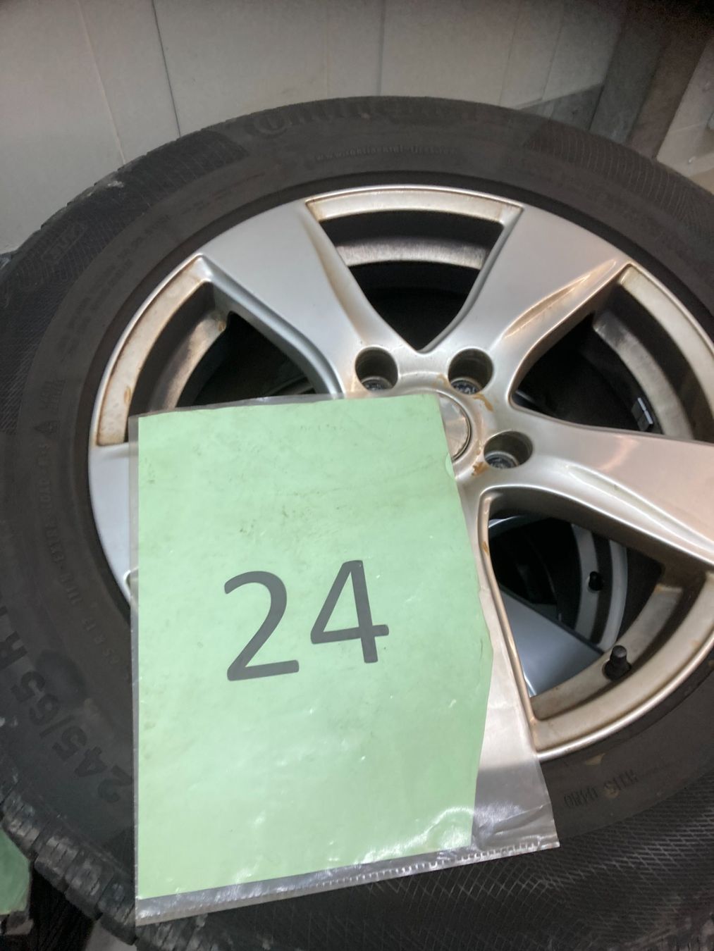 Pneumatici & Ruote complete: VW Amarok Winterräder 245/65R17 – Usato da Cham venduto da WB2223 9