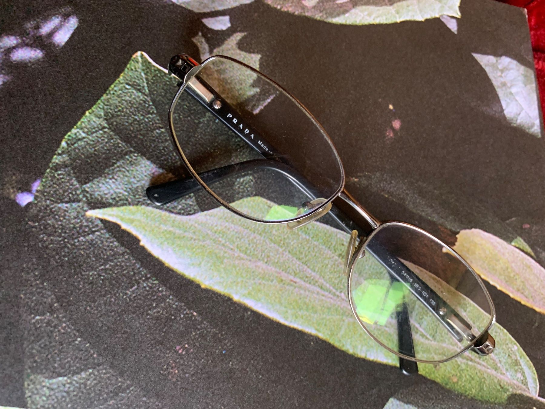 Prada Occhiali & Lenti: PRADA classic glasses  Colours: silver and black  PRADA – Usato da Interlaken venduto da Bona55 4