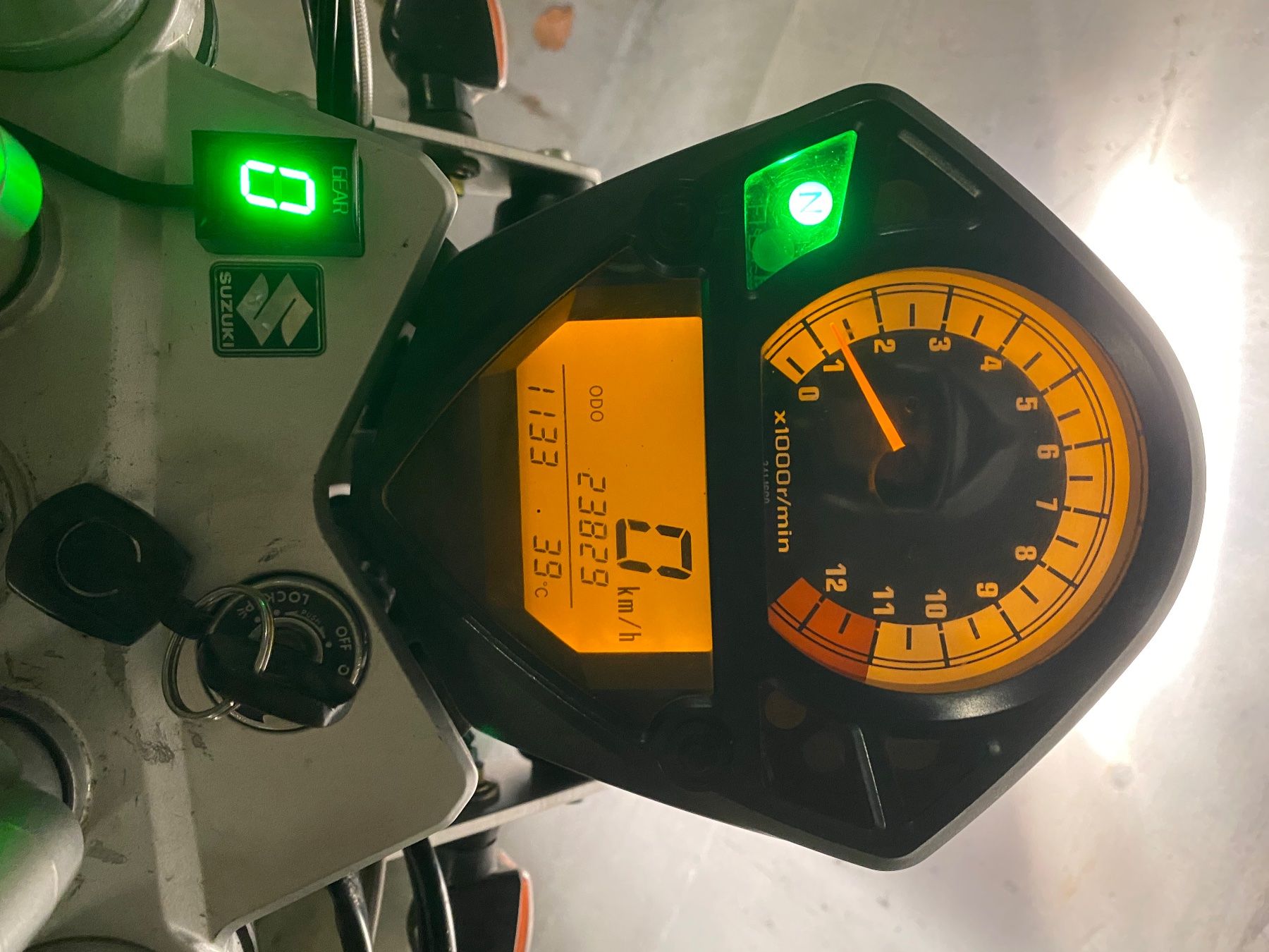 Suzuki Strasse: Suzuki SV 1000, 24 000 km – Gebraucht aus Obergösgen von maniek01 4