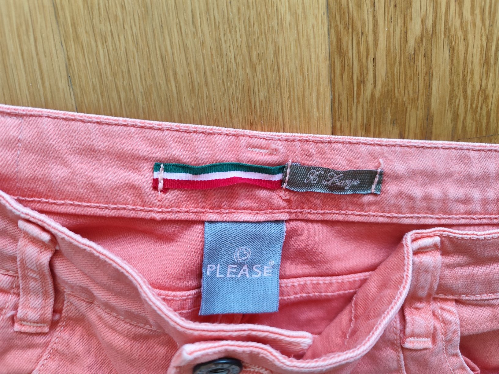 Please Jeans Pantaloni: Neue Hose, Marke Please, Grösse 40 – Nuovo (secondo la descrizione) da Rorschach venduto da 669802 1