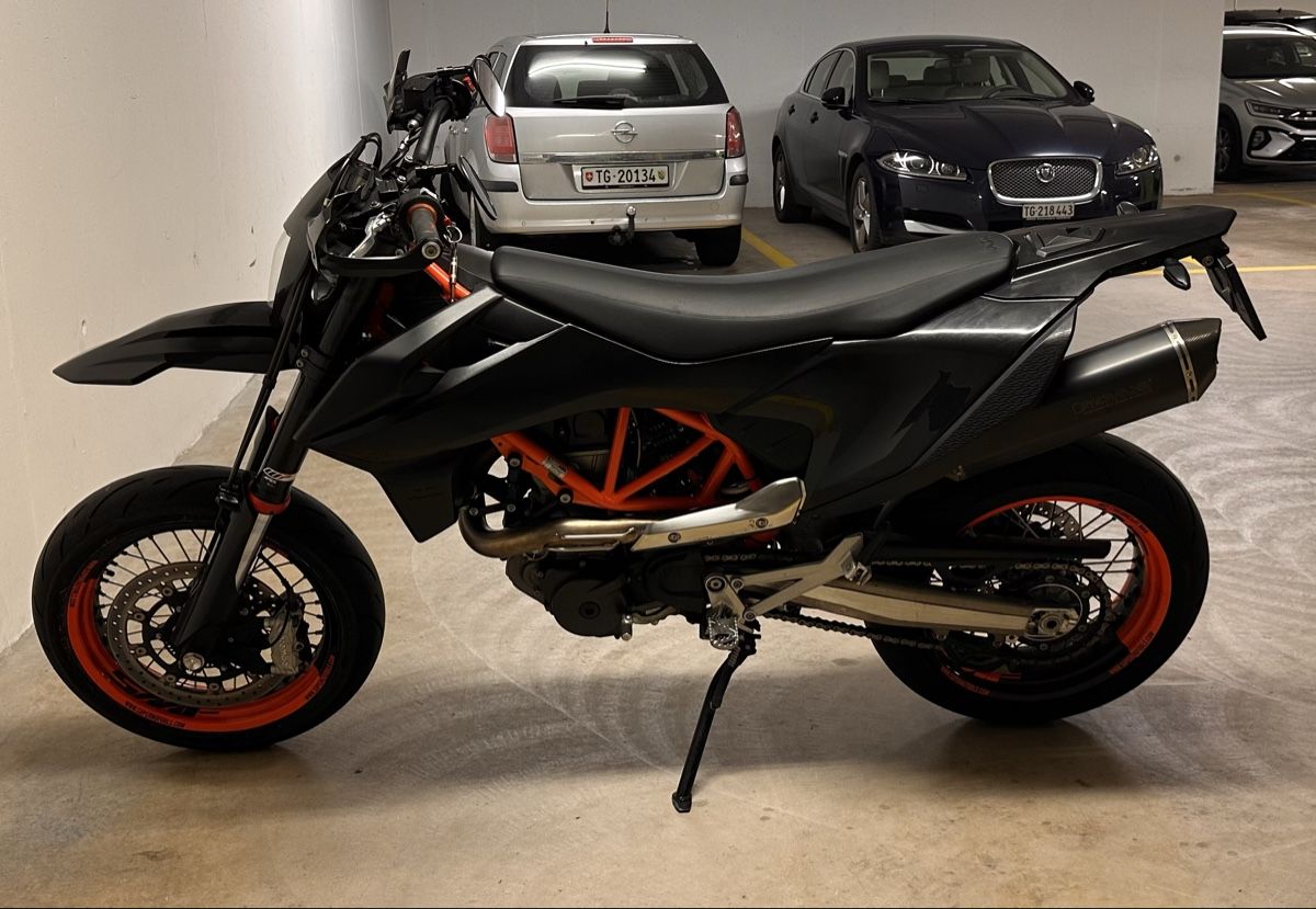 KTM Strada: KTM SMCR 690 35kw 2022 – Usato da Aadorf venduto da davidesilvestri 4