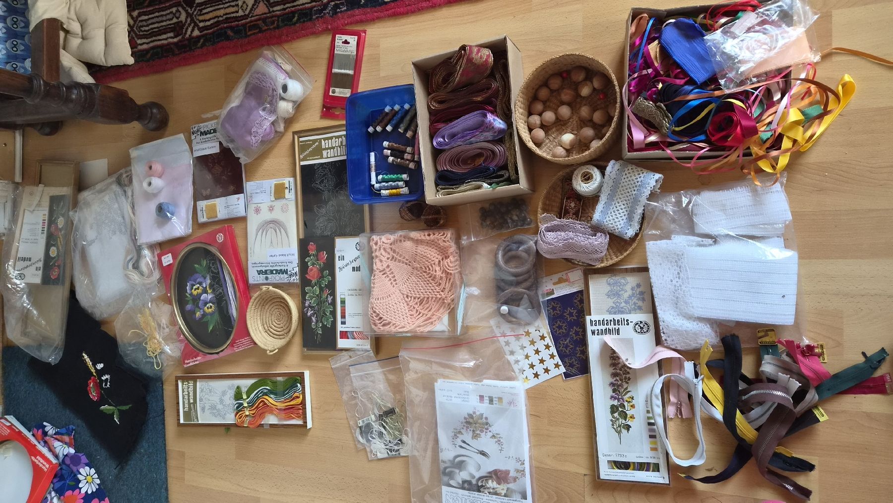 Kit bricolage: Handarbeit Stucken Basteln Set Diverses – Nuovo (secondo la descrizione) da Kölliken venduto da MissesBossTop1