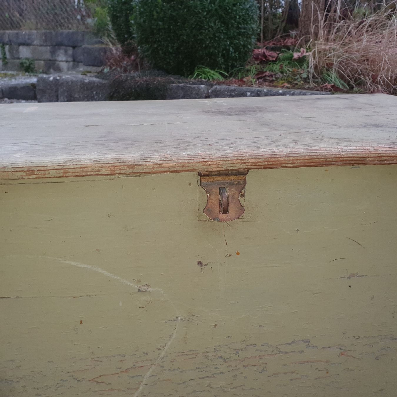 Cassapanche: Henkell Trocken Sekt Truhe Sitztruhe – Usato da Uesslingen venduto da 1Atelier 3