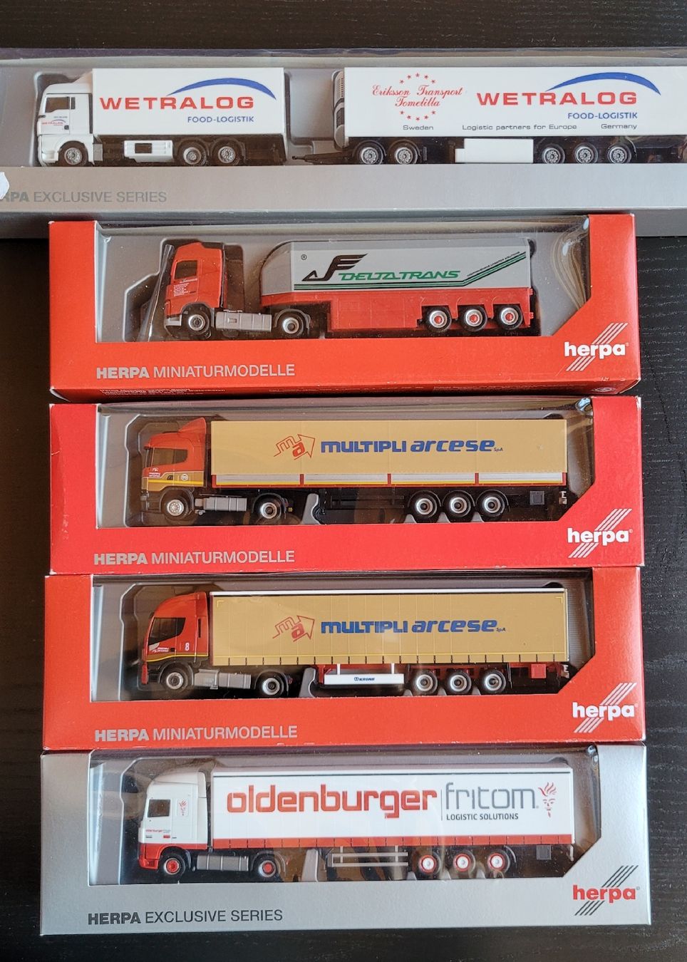 Herpa Kit di modellismo & Modellini statici: Herpa LKW's 1/87 – Usato da Hettiswil venduto da kuese85