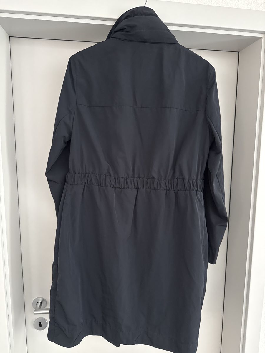 Moncler Giacche: Moncler leichte Damenjacke – Usato da Ulisbach venduto da Schoggikugel 4