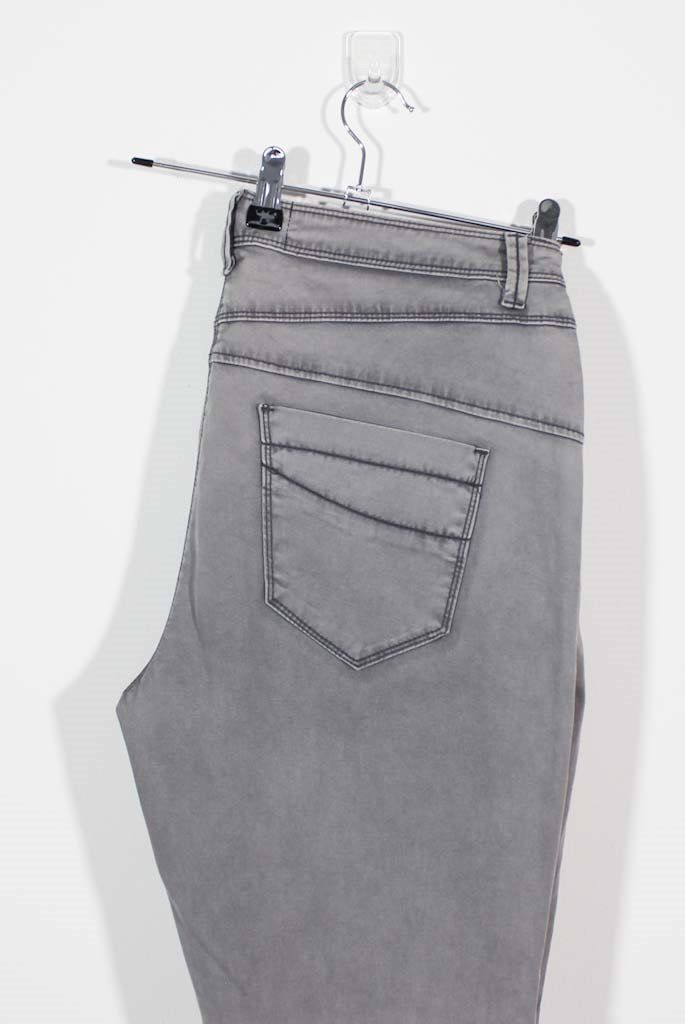 Cecil Jeans: CECIL Jeans New York Gr. 31 – Gebraucht aus Belp von caramel-secondhand 4