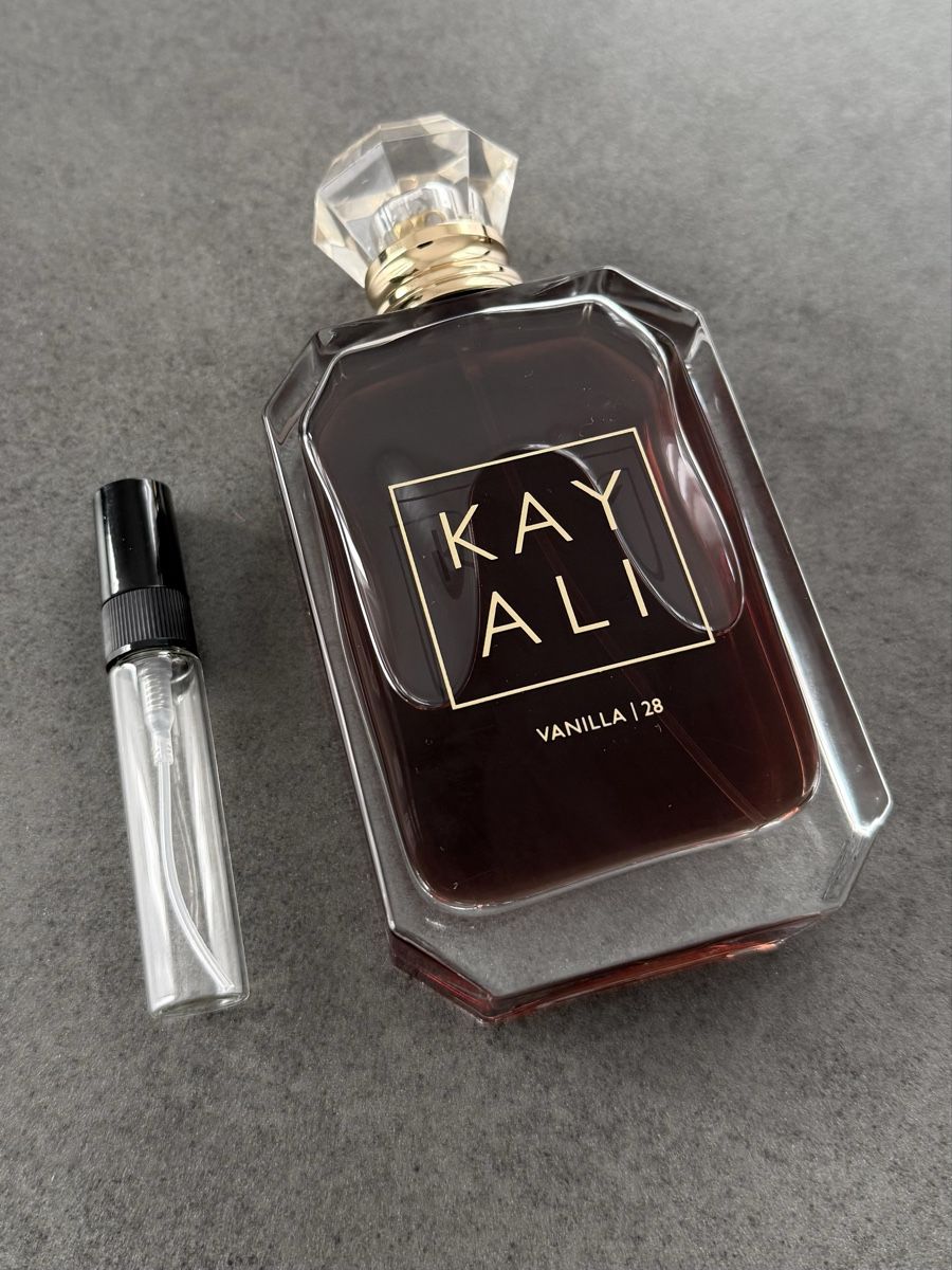 Kayali Profumi & Eau de Toilette: Kayali Vanilla | 28 - 5ml in Glas-Verstäuber – Nuovo e nell'imballaggio originale da Solothurn venduto da mit_8cxr