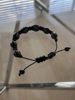 Armband mit Strass-Steinen