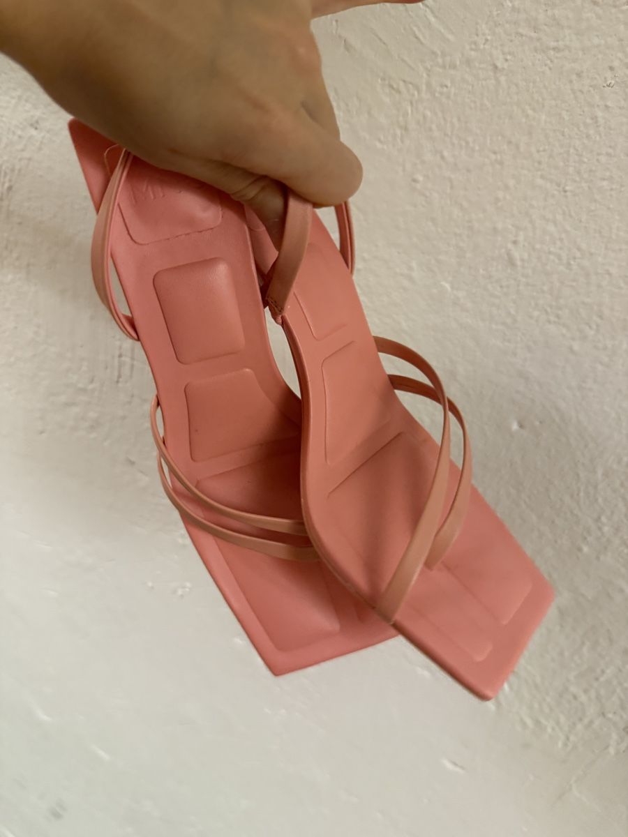 Scarpe da donna: Peach square toe heeled sandals - mango – Nuovo (secondo la descrizione) da Adliswil venduto da dai_yr5z 1
