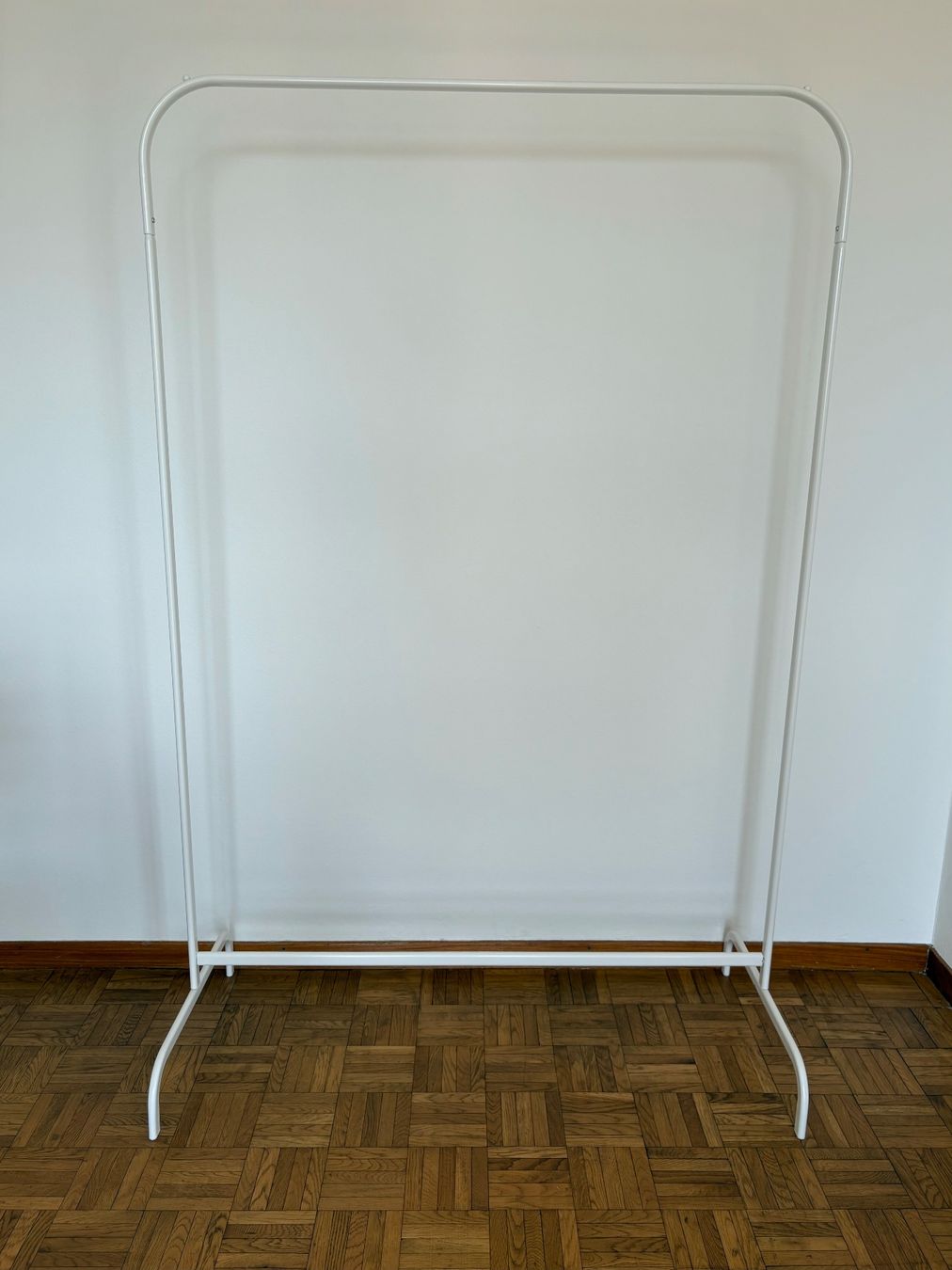Ikea Appendiabiti: IKEA stand appendiabiti – Usato da Vacallo venduto da lit_dz2p