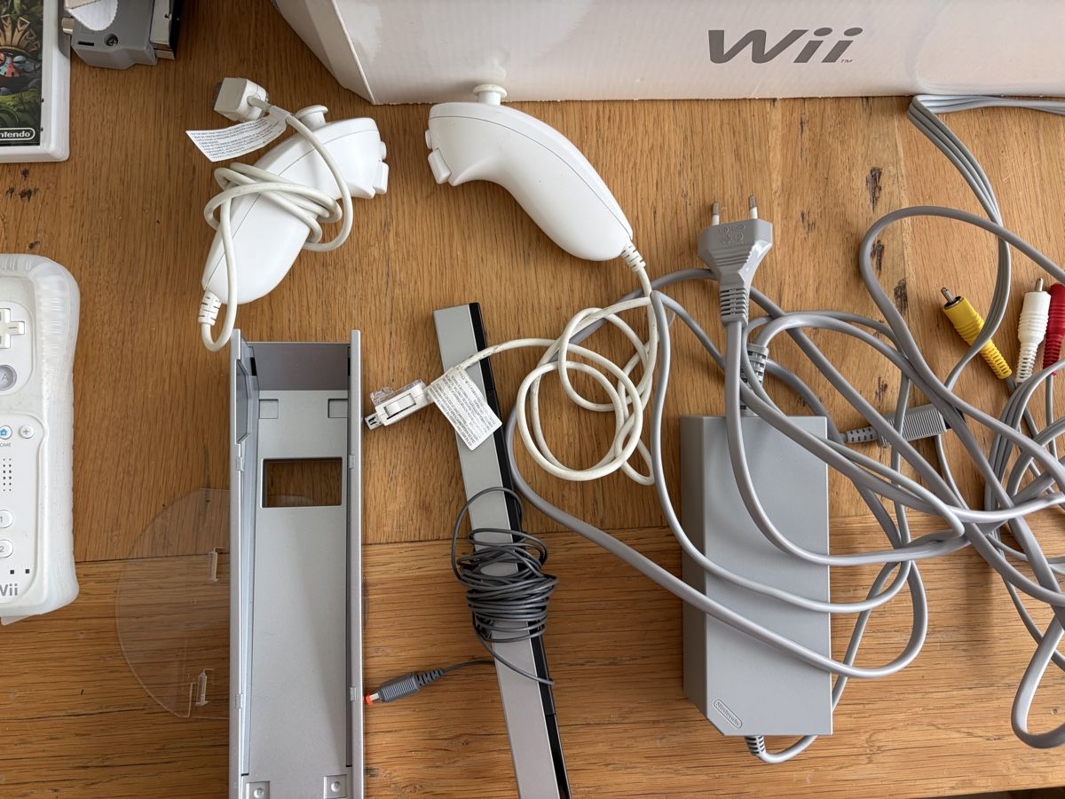 Nintendo Console: Console Wii avec 3 jeux  – Usato da Echallens venduto da JAR69 4