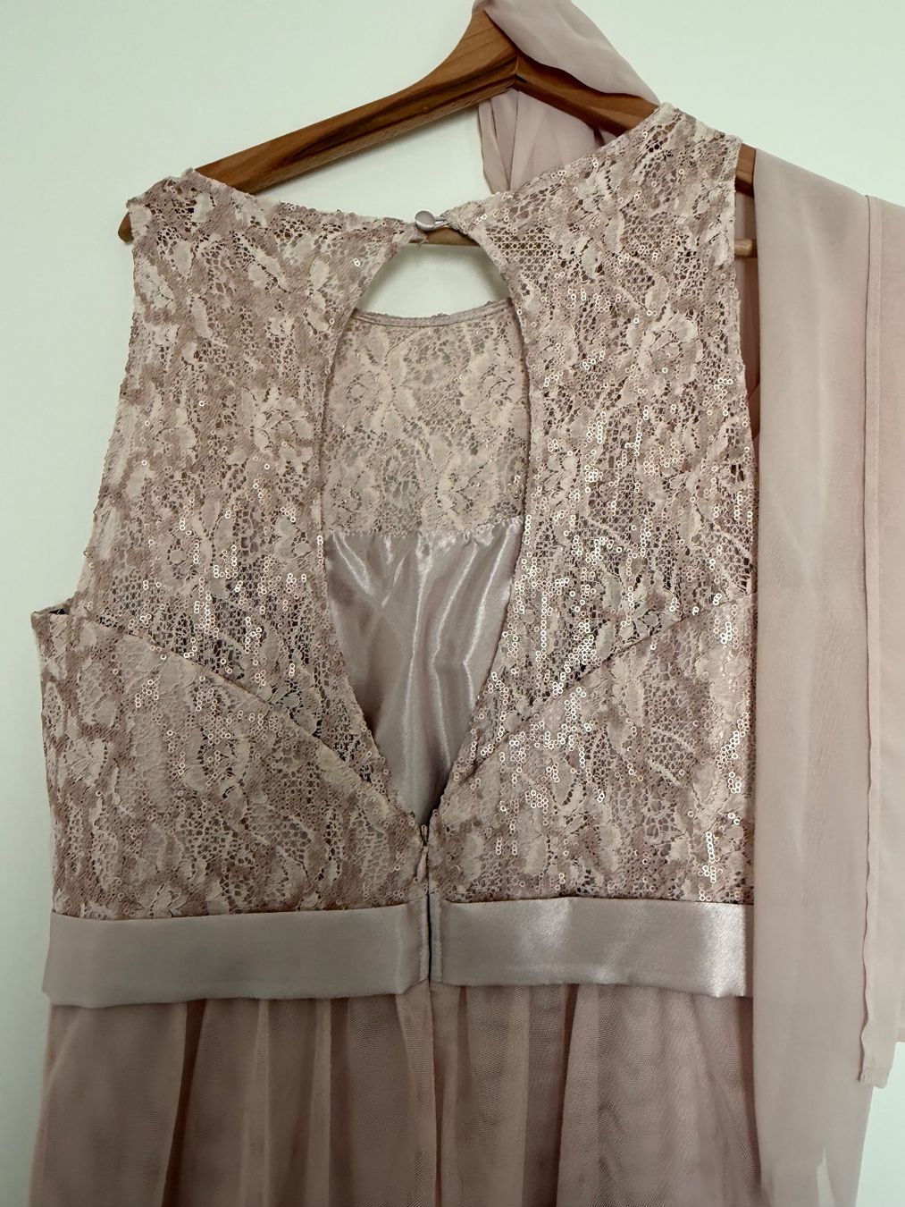 Vero Moda Vestiti: Abendkleid mit Rückenausschnitt – Usato da Zürich venduto da Helene52 2