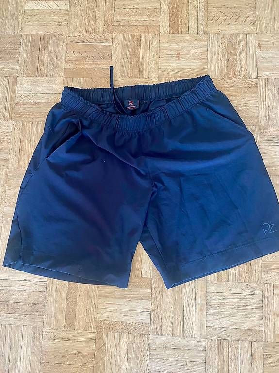 Hosen: Short de sport femmes – Gebraucht aus Neuchâtel von duprazs