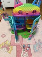 Gabby's Dollhouse Playset with 7 Figures good condition