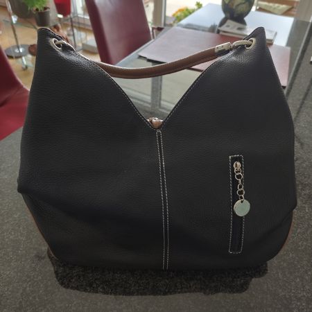 Handtasche