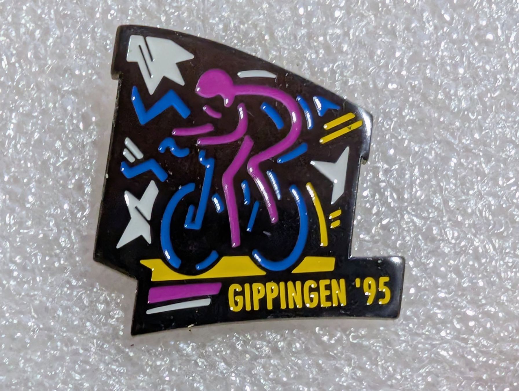 Plaketten & Abzeichen: Ansteckpin 263: Gippingen – Gebraucht aus Oppligen von Pin-Fall-Shop