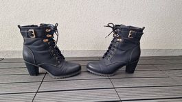 Stiefeletten mit Absatz