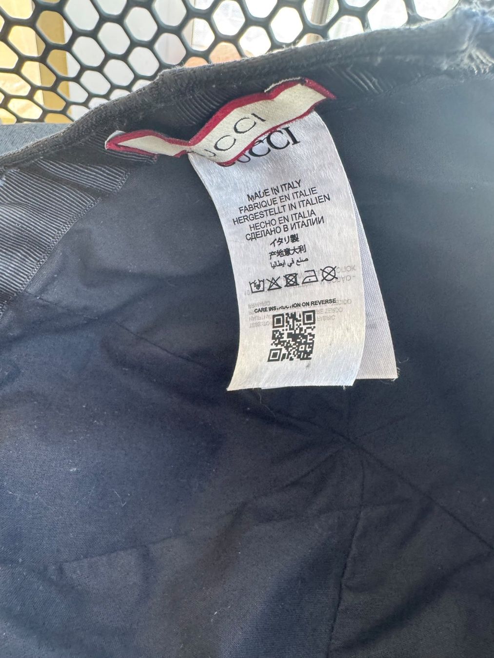 Gucci Chapeaux, bonnets & casquettes: Casquette Gucci noire – D'occasion à Sion par kedelazic 4