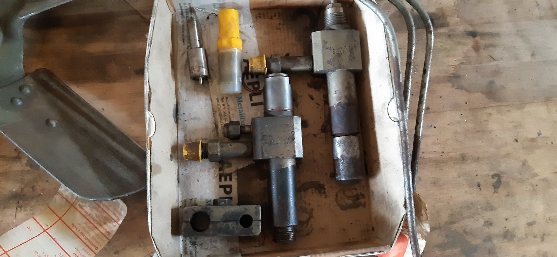 Accessori per altri veicoli: Einspritzleitungen – Usato da Muolen venduto da Profi010 4