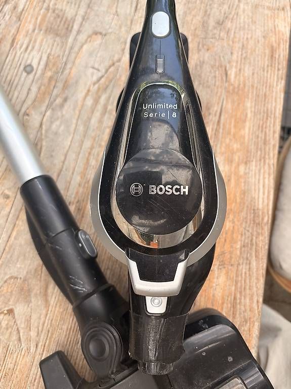 Aspirateurs & Accessoires: Staubsauger Bosch – D'occasion à Zürich par Kurtbeuggert 1