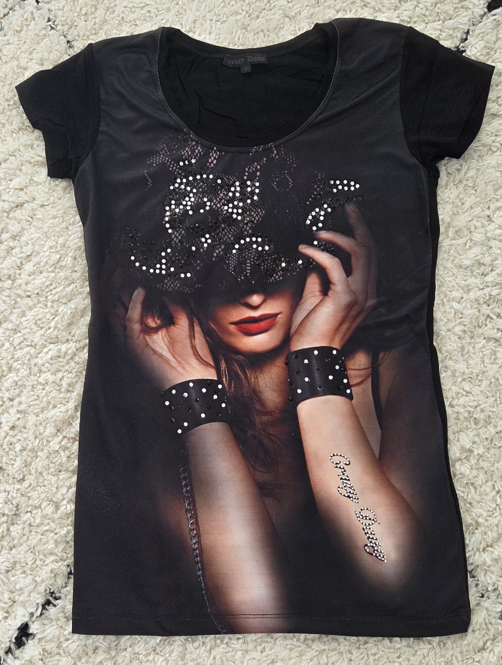 T-shirt: Tschirt – Nuovo (secondo la descrizione) da Belp venduto da mar_wyp6