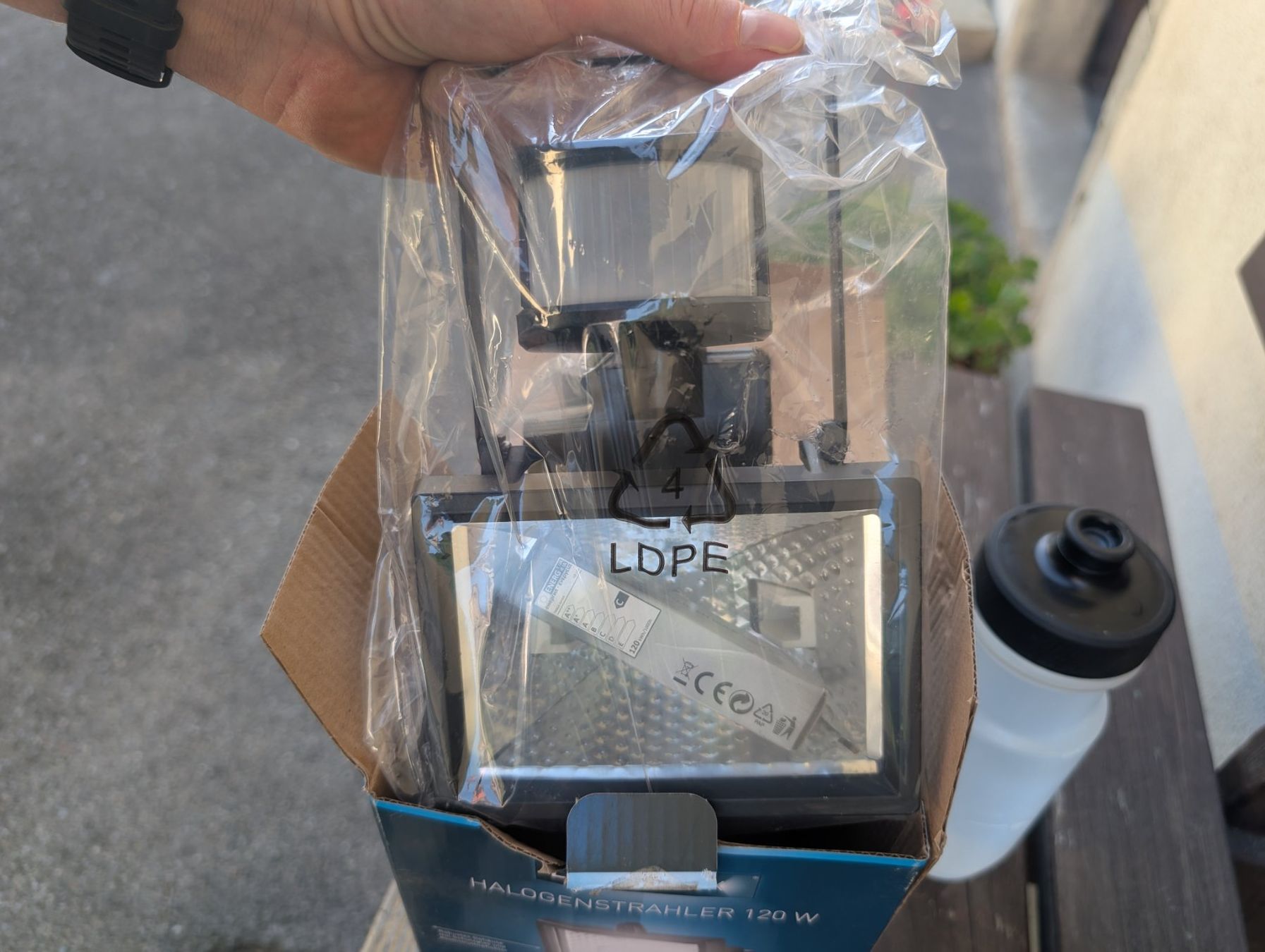 Lampade: Livarno Lux Halogenstrahler 120W – Nuovo e nell'imballaggio originale da Winterthur venduto da Suchtio 1