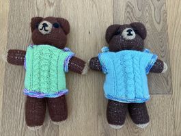 Handgestrickte Teddybären (2 Stück) NEU