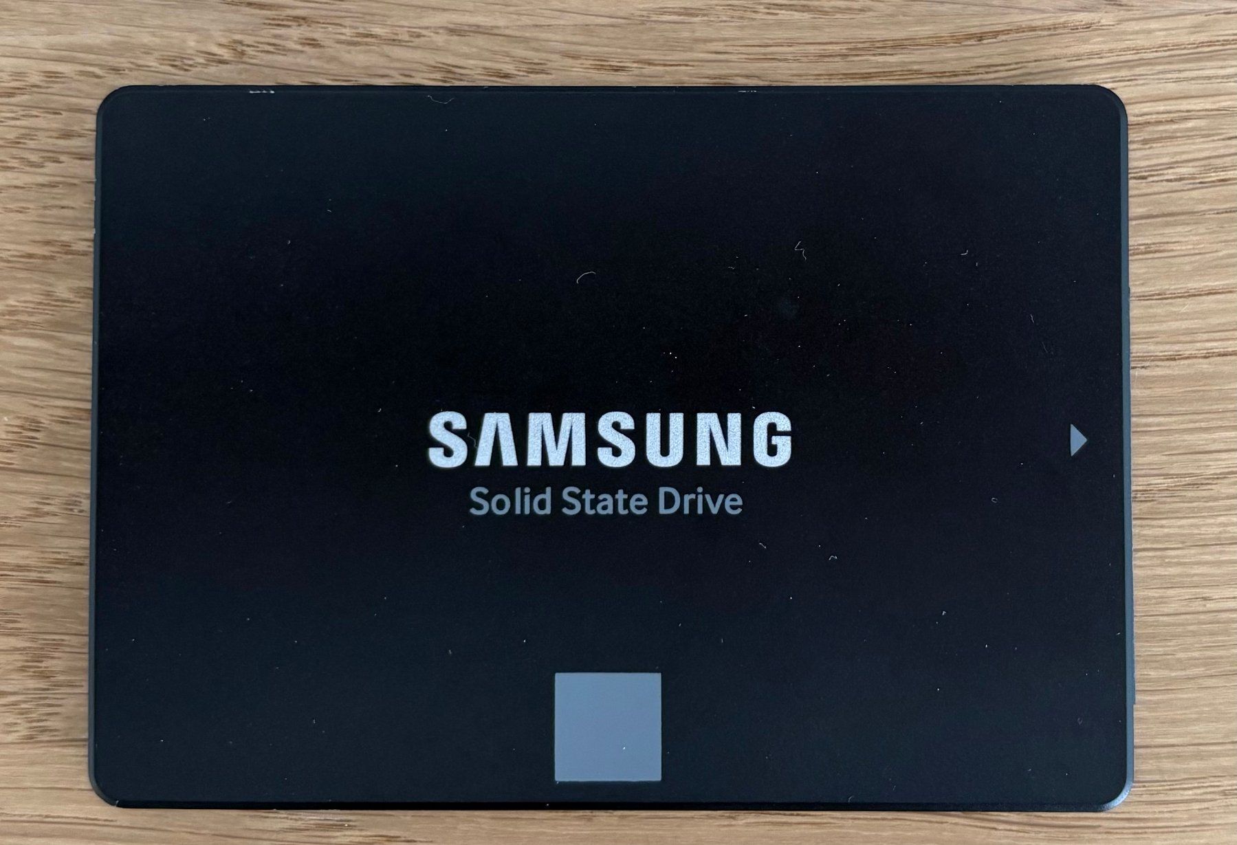 Samsung Dischi rigidi: Samsung 860 EVO | SSD | SATA | 500 GB – Usato da Zürich venduto da Gaikokujin 1