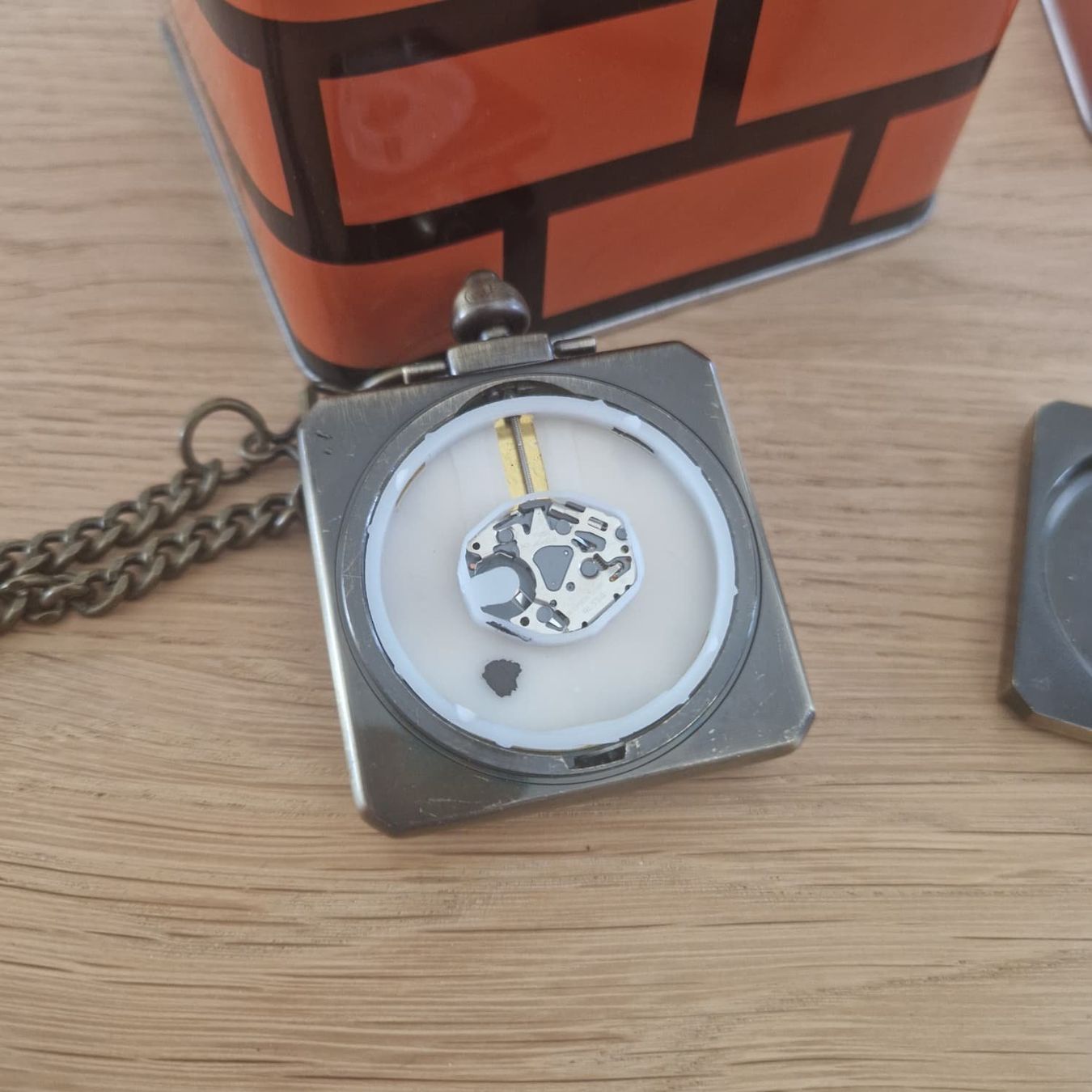 Uhren: Nintendo Super Mario Bros Pocket Watch – Gebraucht aus Martigny von VisualPixel 1