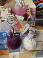 2 Frozen Schlüsselanhänger mit Bommel Anna&Olaf Neu!