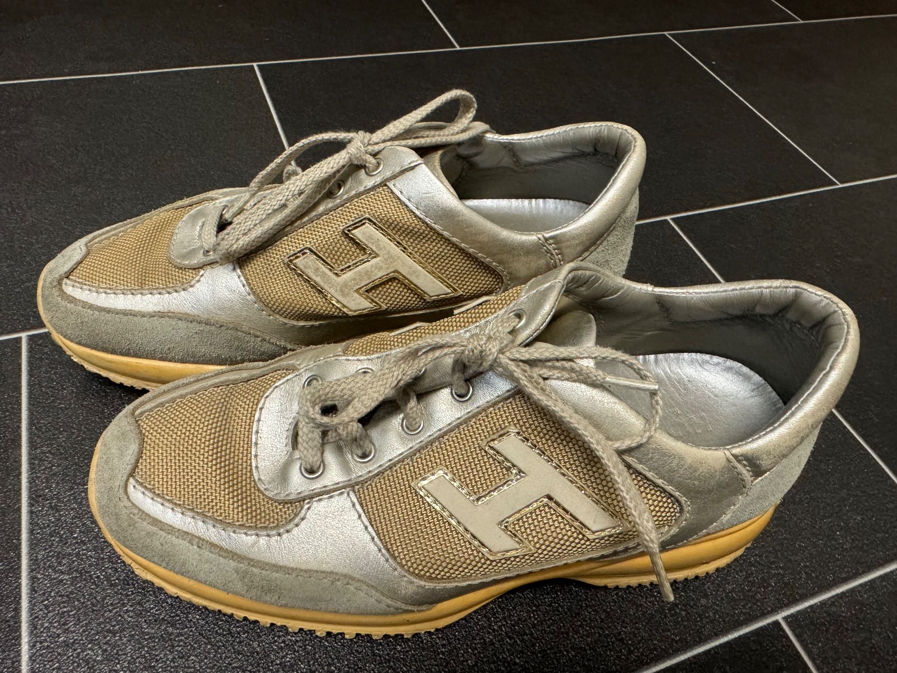 Hogan Scarpe da donna: Original HOGAN Interactive Sneaker - Silber/Beige Gr 34- 35 – Usato da Frenkendorf venduto da Style365 3