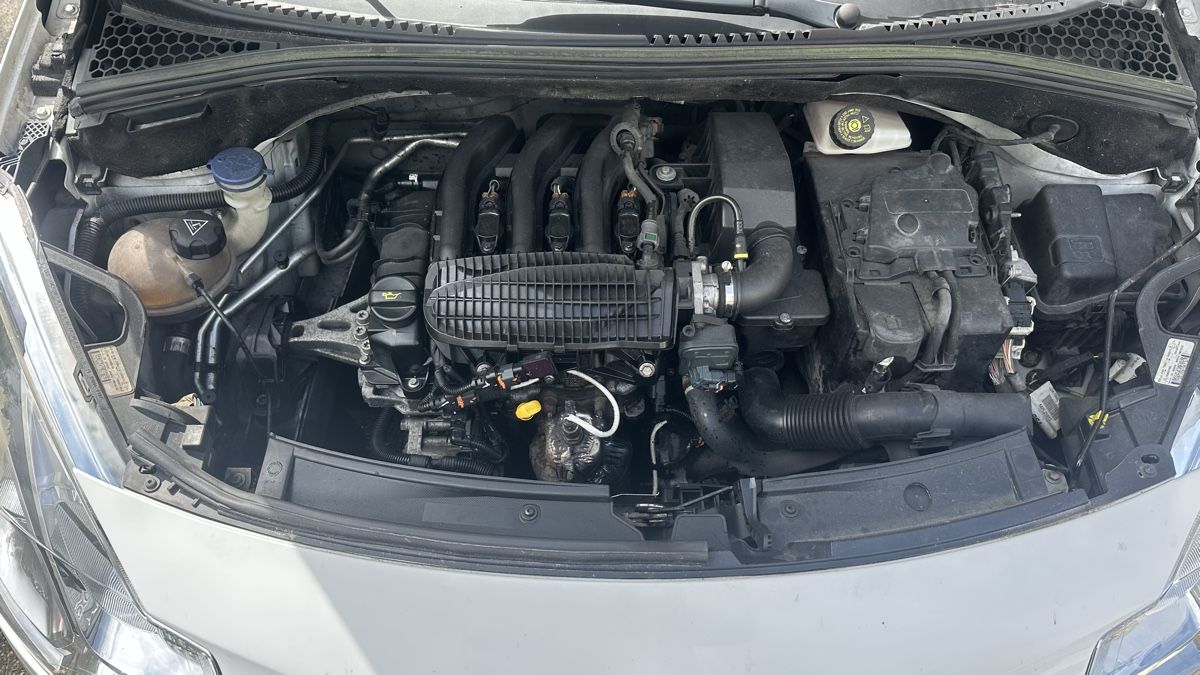 DS Automobiles Automobili: Citroën DS3, 1.2V VTi Klima B6b – Usato da Lengnau BE venduto da 211207zds 8