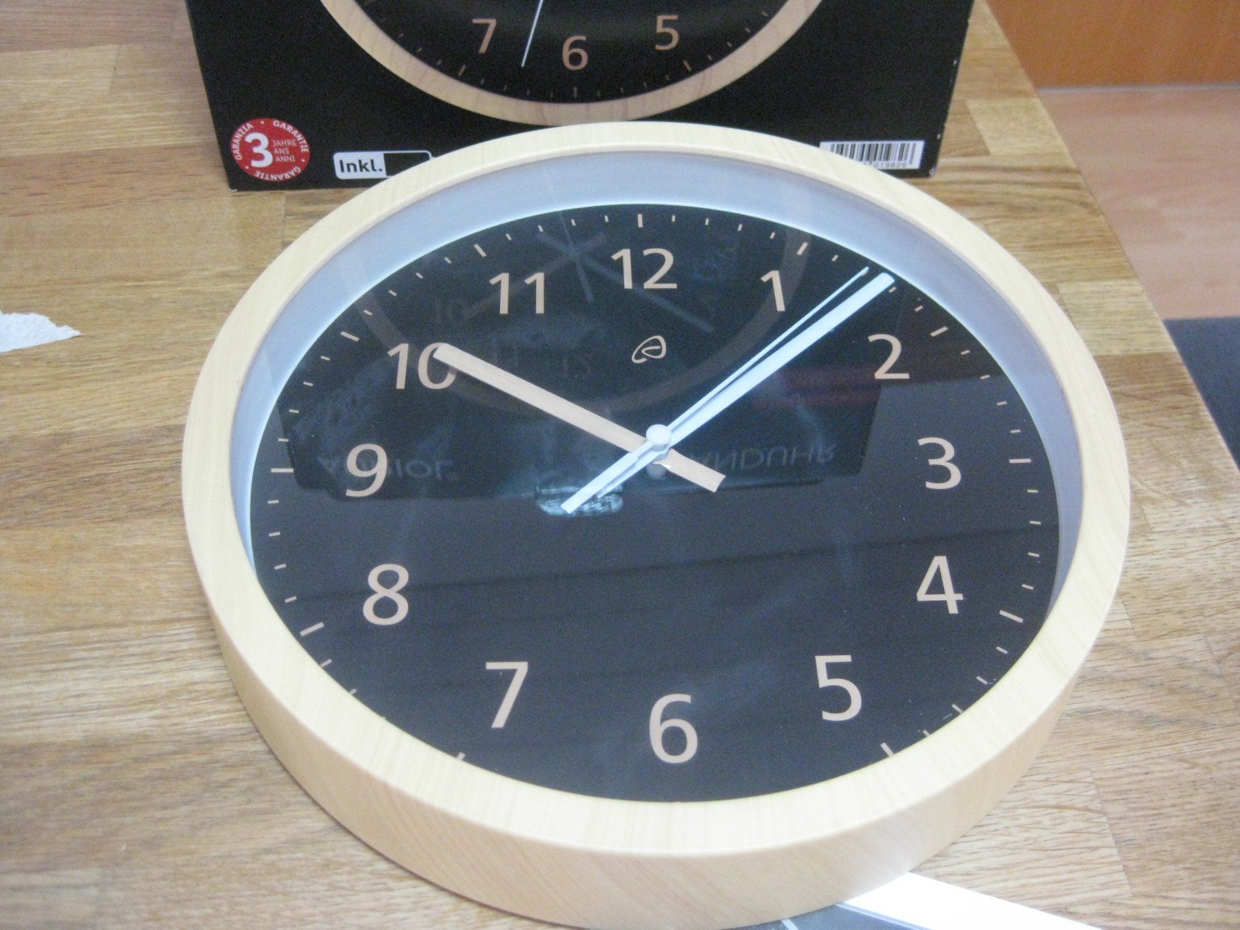 Uhren: Tolle WANDUHR läuft mit Batterie – Neu und originalverpackt aus Romanshorn von Wazoohandlung 1