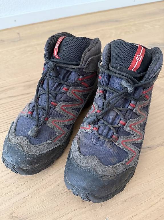 Scarpe per ragazzi: Trekkingschuhe Salomon Grösse 35 – Usato da Otelfingen venduto da che_26d5