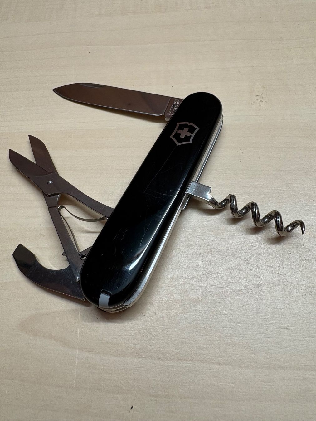 Victorinox Coltelli tascabile: Victorinox schwarz Basler Versicherung – Usato da Rümligen venduto da Sibill 2