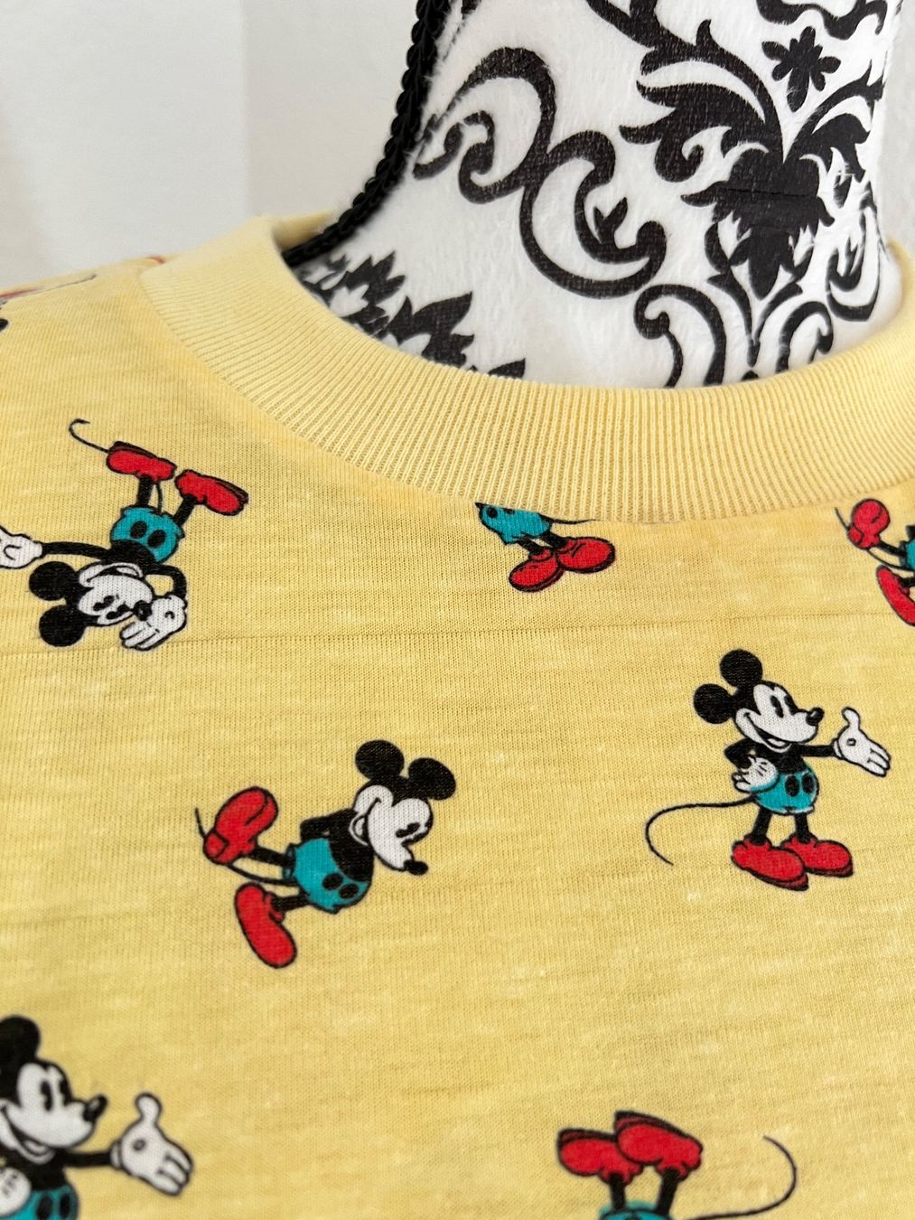 Pulls & Sweat-shirts: Disney Wende Pullover, Gr. M – D'occasion à Walzenhausen par Cerna007 8
