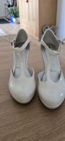 Tamaris Pumps beige Lackoptik Riemchen Grösse 38 neuwertig