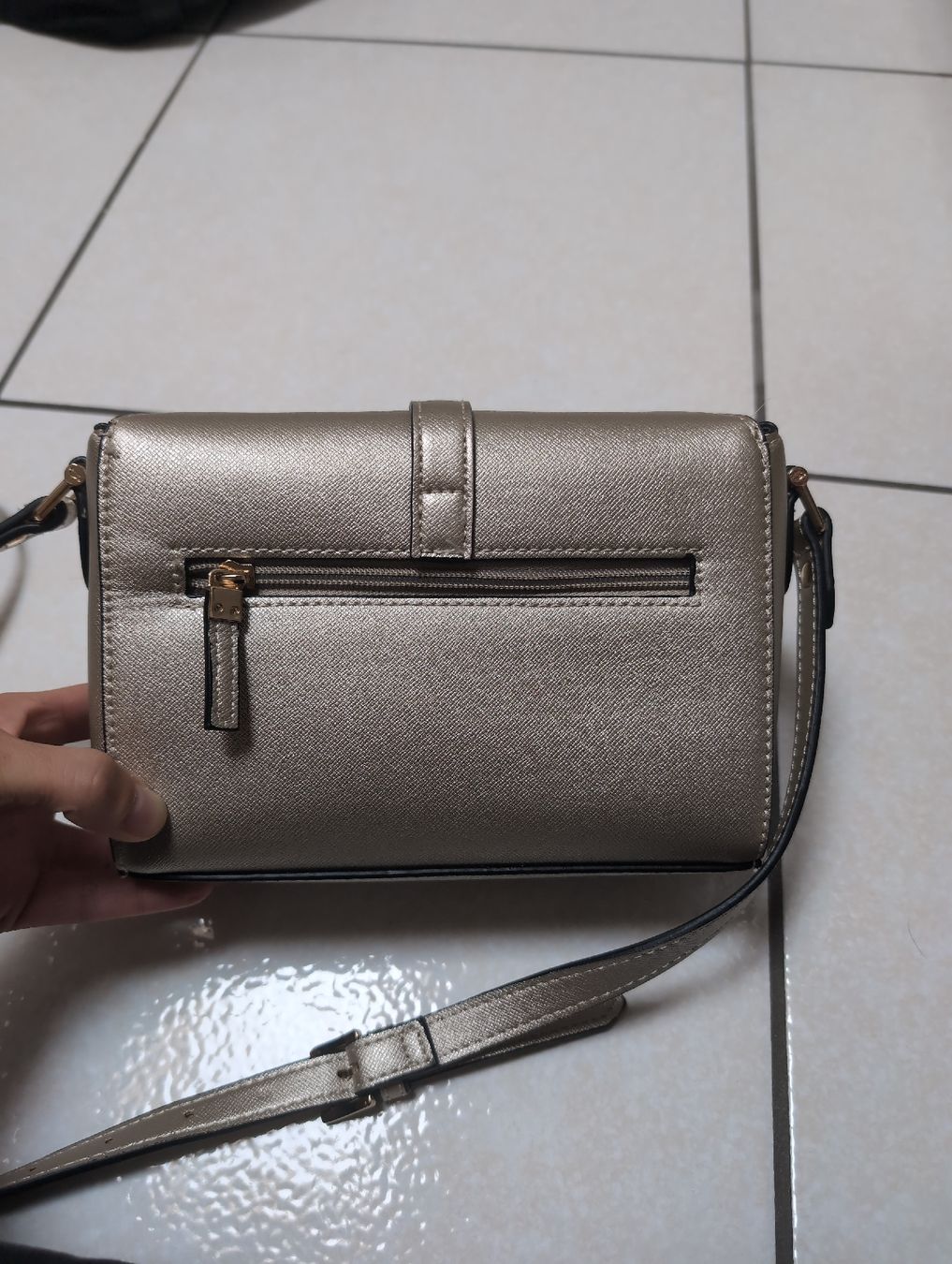 Borse da donna: Borsa tracolla carpisa – Usato da S. Pietro venduto da van_2826 4