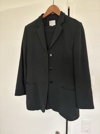 Armani business suit für Damen